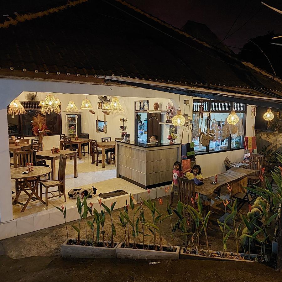 Padang-Padang Sari Homestay Uluwatu Exterior foto