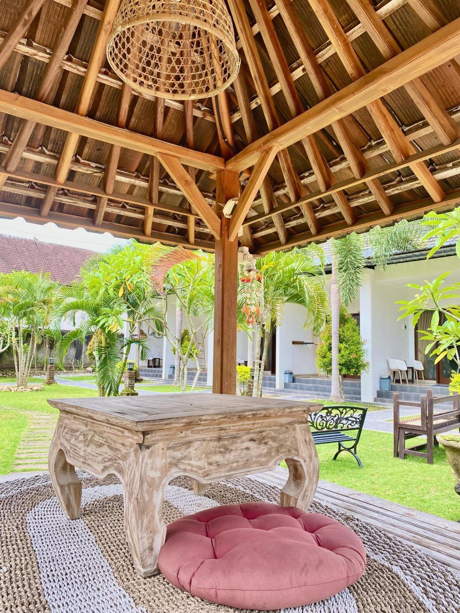 Padang-Padang Sari Homestay Uluwatu Exterior foto