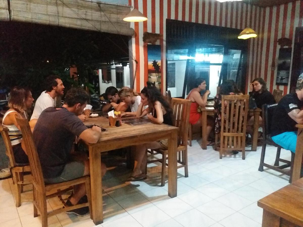Padang-Padang Sari Homestay Uluwatu Exterior foto